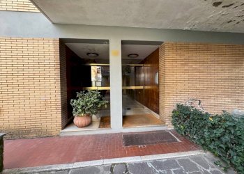 Interno palazzo - Quadrilocale via Francesco Ripandelli, Roma - foto 28