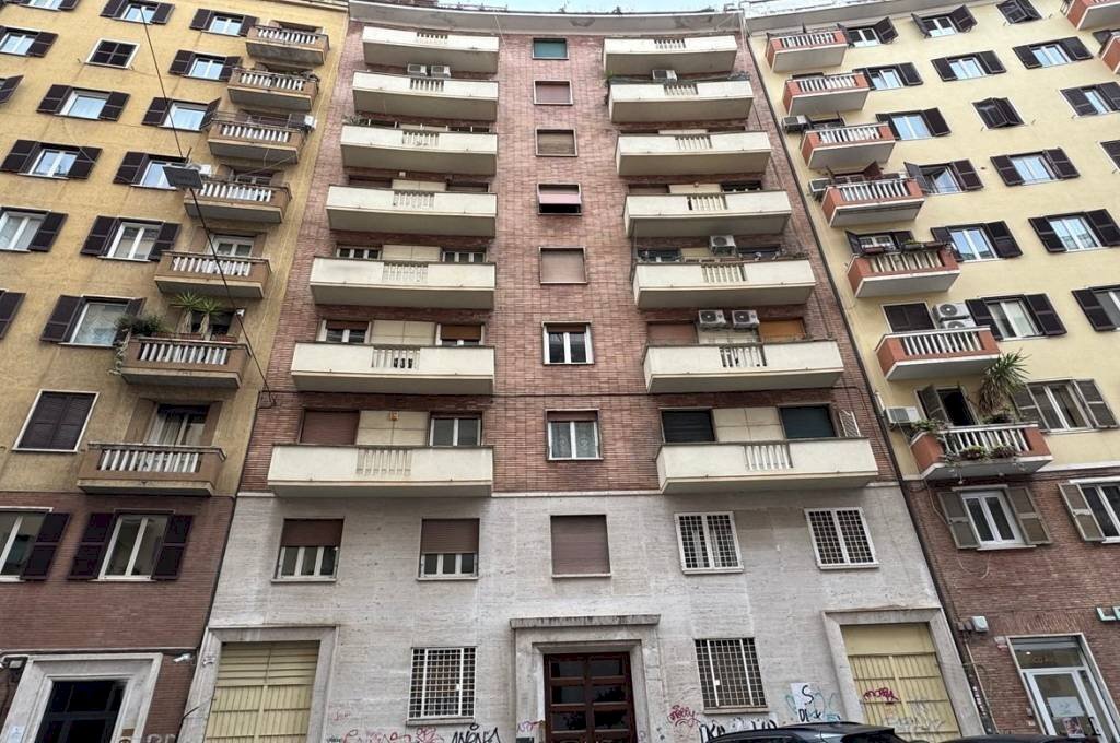 Facciata - Bilocale via Vigevano, Roma - foto 1