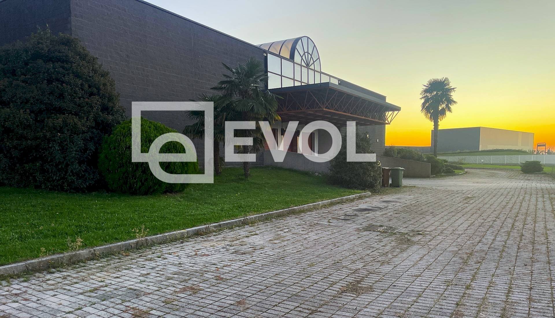 Foto 3 - Capannone via Giovanni Antonio Pilacorte
 
13, Fagagna - foto 3