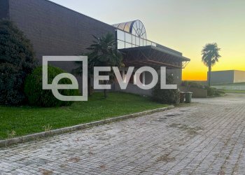 Foto 3 - Capannone via Giovanni Antonio Pilacorte
 
13, Fagagna - foto 3