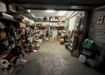 Box auto - Box via de Nicolay, Genova (neighborhood Pegli) - photo 2