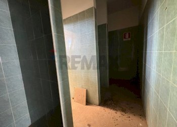 Bagno - Capannone Strada Provinciale 86, San Pietro Vernotico - foto 13