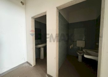 Bagno - Capannone Strada Provinciale 86, San Pietro Vernotico - foto 15