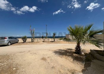 Vista dell\'acqua - Terreno edificabile Via Madonna di Galiano, Torchiarolo - foto 8