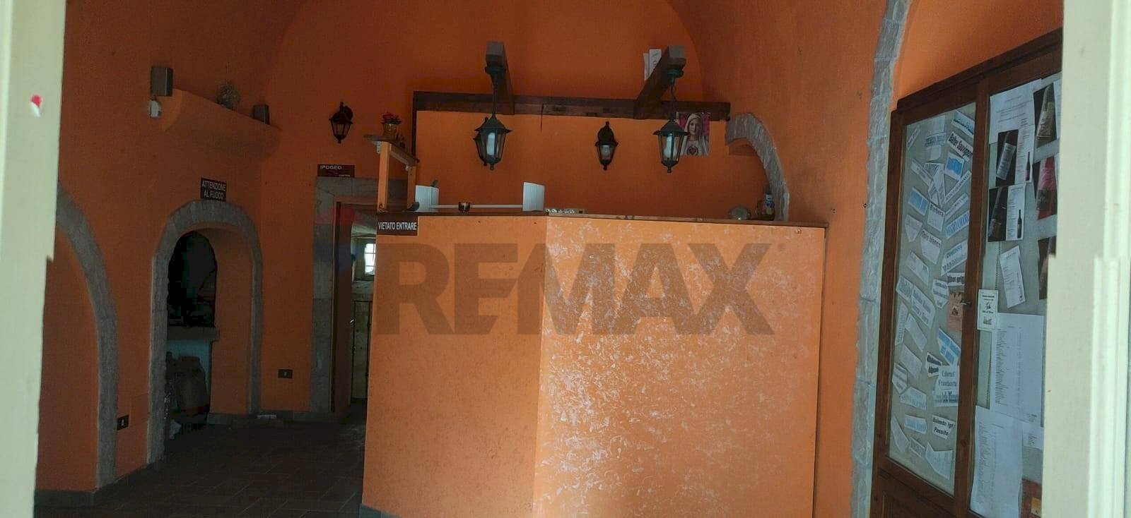 Camera / camera da letto - Commercial Premises Oria - photo 1