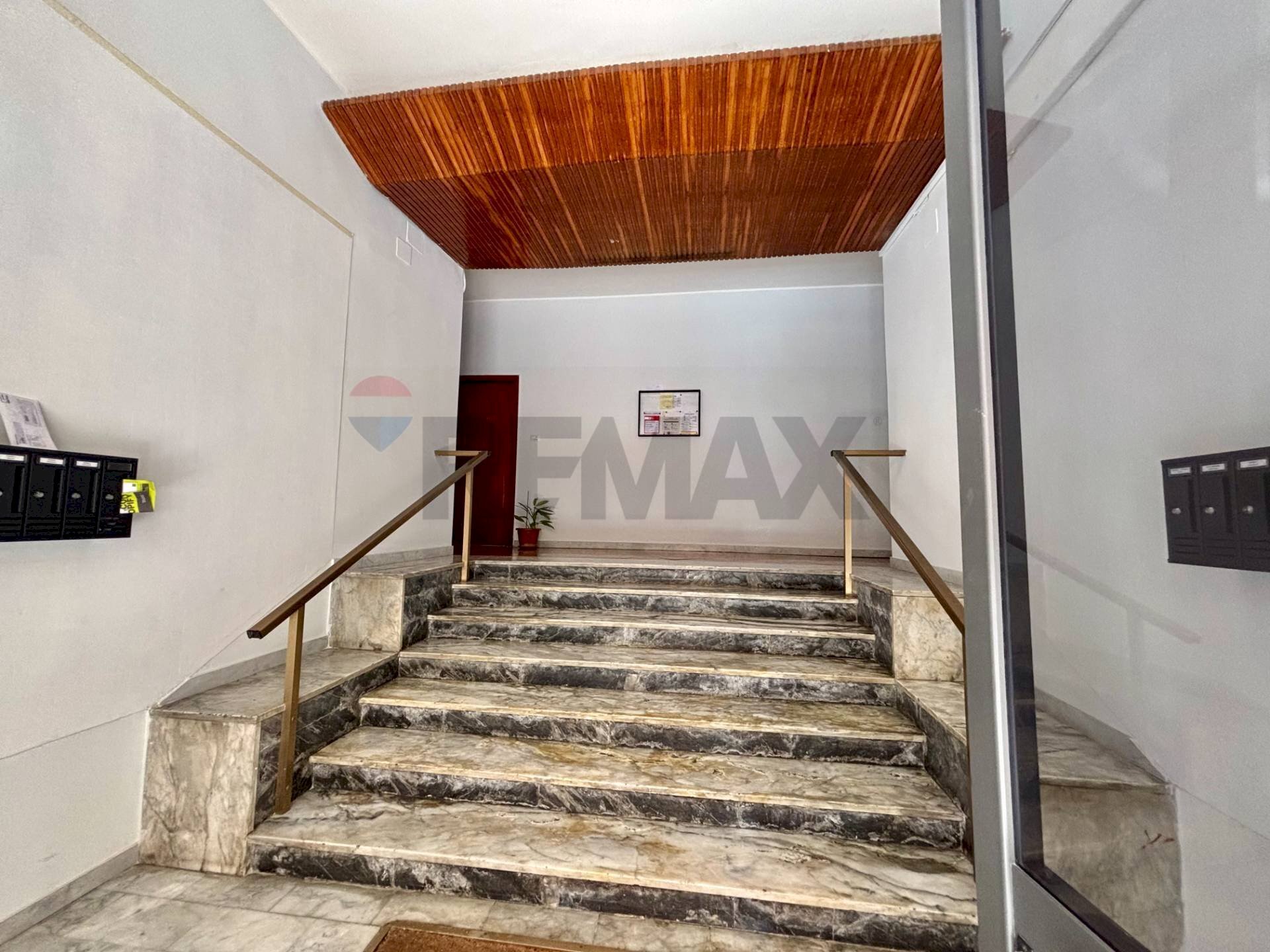 Scale - Quadrilocale Via de Carpentieri
 
20, Brindisi - foto 3