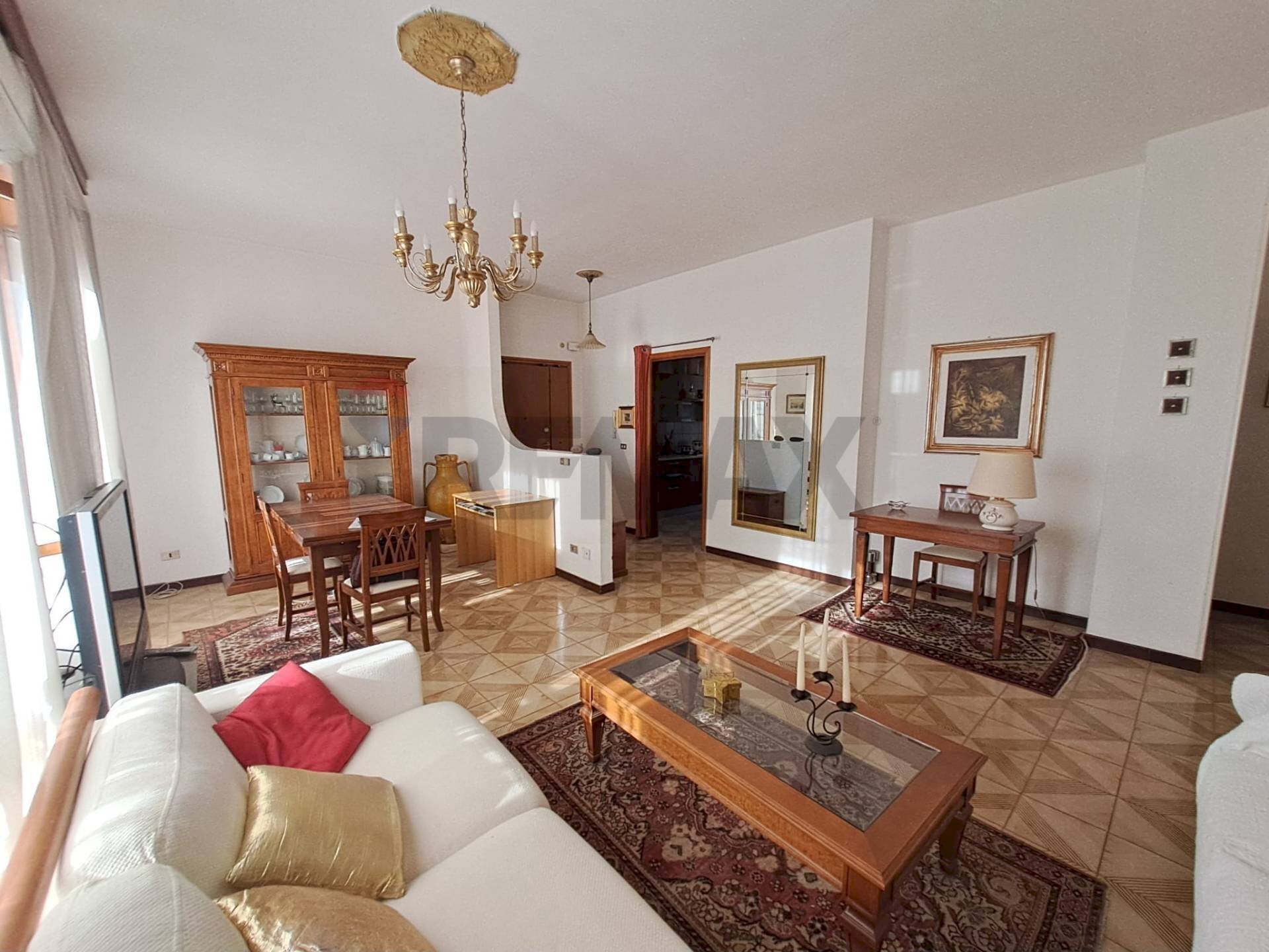 Sala da pranzo - Quadrilocale Mesagne - foto 1