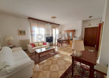 Sala da pranzo - Quadrilocale Mesagne - foto 12