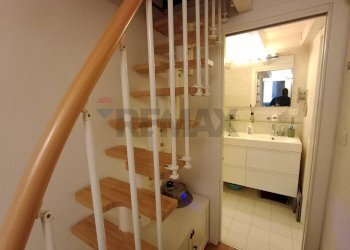 Scale - Trilocale Via Sant'Ippolito
 
22, Brindisi - foto 22