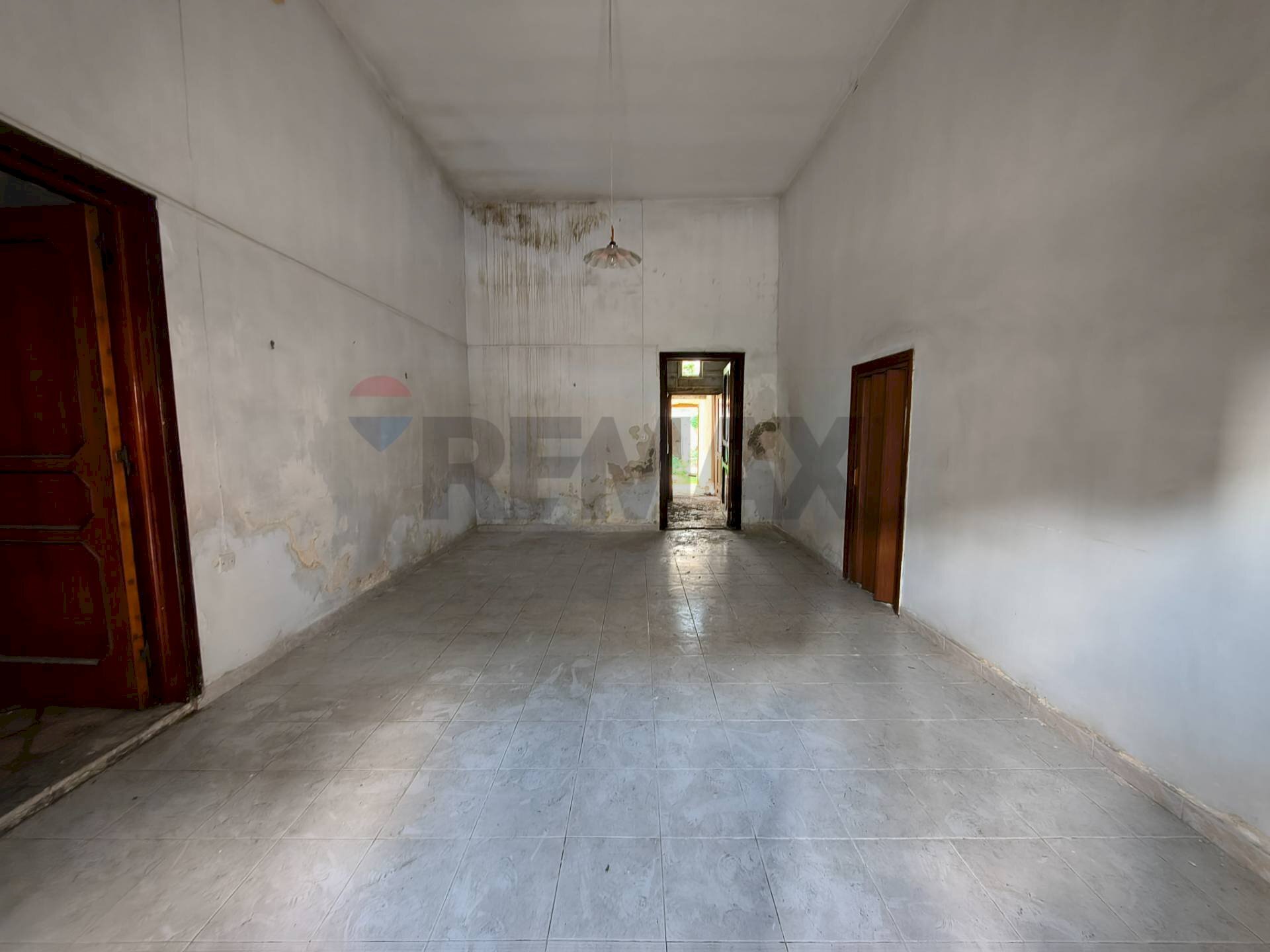 Stanza vuota - Casa indipendente Via Giuseppe Grassi
 
3/5, San Donaci - foto 1