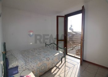 Camera / camera da letto - Two-room apartment Via XI Febbraio
 
11, Dello - photo 8