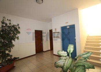 Ricezione / Lobby - Two-room apartment Via XI Febbraio
 
11, Dello - photo 13