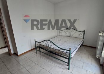 Camera / camera da letto - Bilocale Via XI Febbraio
 
11, Dello - foto 22