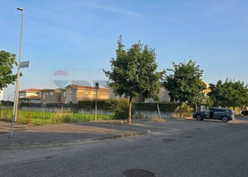 Edificio all\'aperto - Building land Via togni, Ospitaletto - photo 5