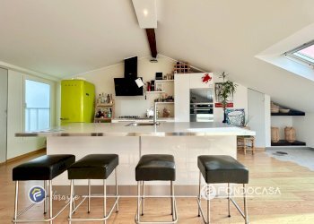 Foto 2 - Quadrilocale Via SAnt'ambrogio
 
35, Varazze - foto 2