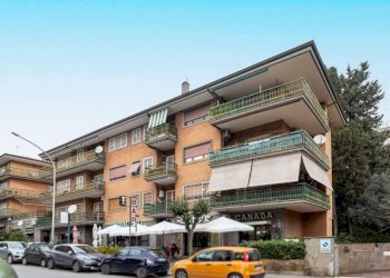 Facciata - Trilocale via Pasquale Baffi, Roma - foto 3