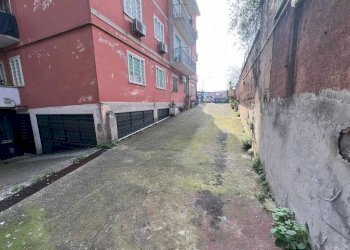 Cortile interno - Warehouse via Galeazzo Alessi, 169, Roma - photo 4