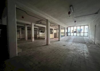 Box auto - Warehouse via Galeazzo Alessi, 169, Roma - photo 10