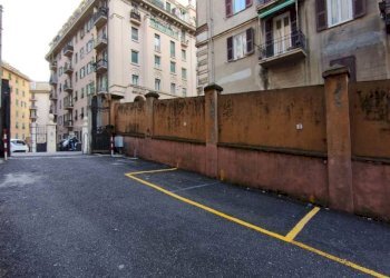 Zona - Magazzino via Bonifacio, Genova (zona Marassi) - foto 4