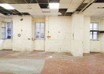 Interno non residenziale - Magazzino via Bonifacio, Genova (zona Marassi) - foto 9