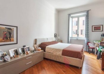 Camera da letto - Quadrilocale via Bonifacio, Genova (zona Marassi) - foto 26