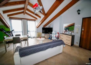 Salone - Three-room apartment via Roma, 15, Chivasso - photo 5