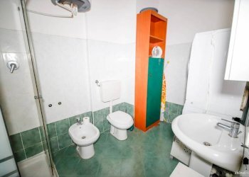 Bagno - Three-room apartment via Roma, 15, Chivasso - photo 17
