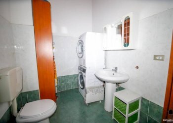 Bagno - Three-room apartment via Roma, 15, Chivasso - photo 18