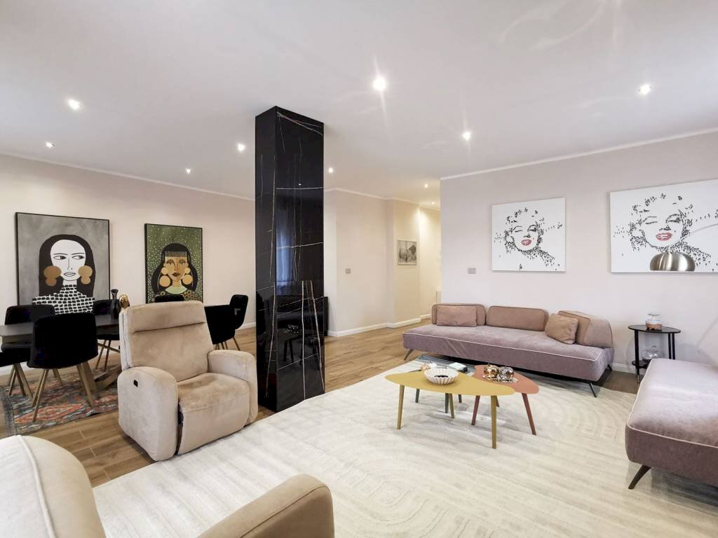 Salone - Appartamento via Ventimiglia, 188, Torino (zona Nizza Millefonti) - foto 2