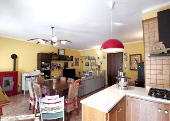 Cucina - Three-room apartment via Roma, 93, Rubiana - photo 11