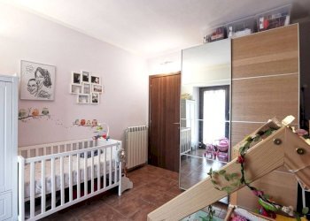 Camera da letto - Three-room apartment via Roma, 93, Rubiana - photo 34