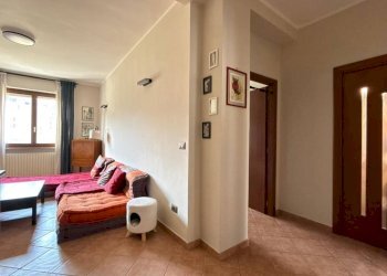 Disimpegno - Trilocale via Osasco, 97, Torino (zona San Paolo) - foto 3