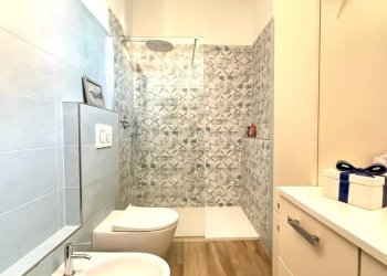 Bagno - Trilocale via Osasco, 97, Torino (zona San Paolo) - foto 16
