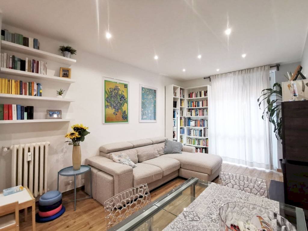 Salone - Quadrilocale via Le Chiuse, 50, Torino (zona San Donato) - foto 2