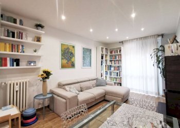 Salone - Quadrilocale via Le Chiuse, 50, Torino (zona San Donato) - foto 2