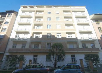 Facciata - Quadrilocale via Le Chiuse, 50, Torino (zona San Donato) - foto 32