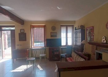 Salone - Rustico via Piave, Montiglio Monferrato - foto 29