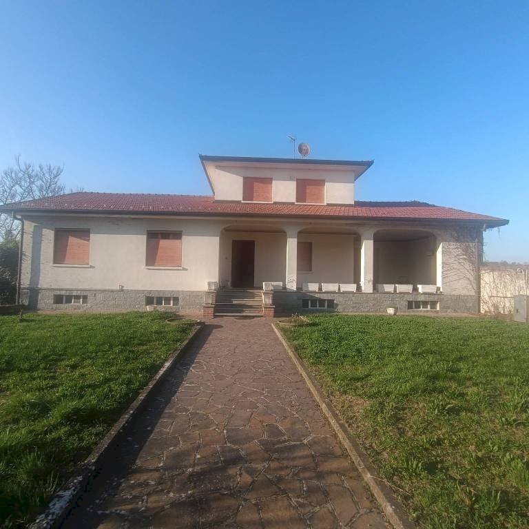 Facciata - Villa via Vittorio Emanuele II, Calliano - foto 3