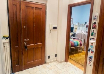 Ingresso - Three-room apartment via 28 Aprile, 21, Cuneo (neighborhood Centro) - photo 4