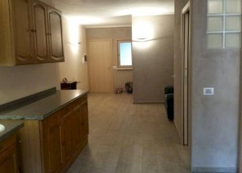 Cucina - Bilocale via Roma, 26, Cuneo (zona Centro) - foto 2