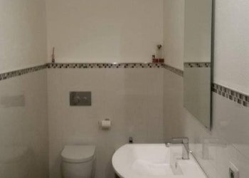 Bagno - Bilocale via Roma, 26, Cuneo (zona Centro) - foto 4