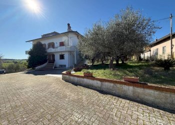 Giardino - Villa via Panoramica, Morciano di Romagna - foto 2