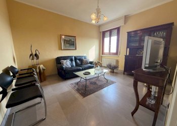 Salone - Villa a Schiera via Roma, Saludecio - foto 2