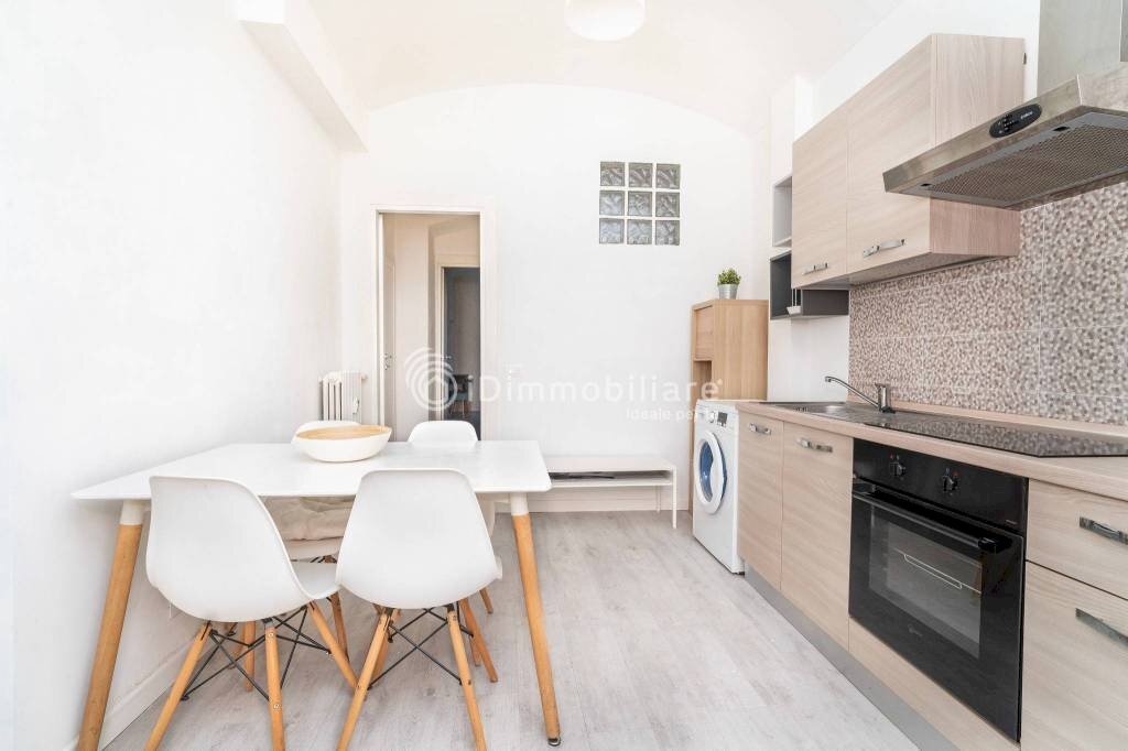 Cucina - Two-room apartment via Claudio Luigi Berthollet, 27, Torino (neighborhood San Salvario) - photo 2