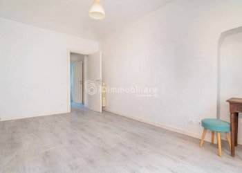 Camera da letto - Bilocale via Claudio Luigi Berthollet, 27, Torino (zona San Salvario) - foto 5