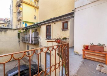 Balcone - Two-room apartment via Claudio Luigi Berthollet, 27, Torino (neighborhood San Salvario) - photo 16