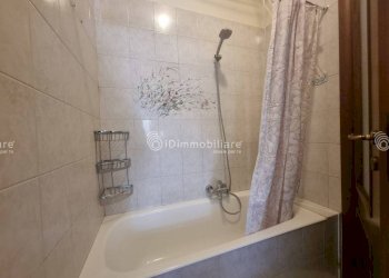 Bagno - Two-room apartment via Aosta, 50, Torino (neighborhood Aurora) - photo 21