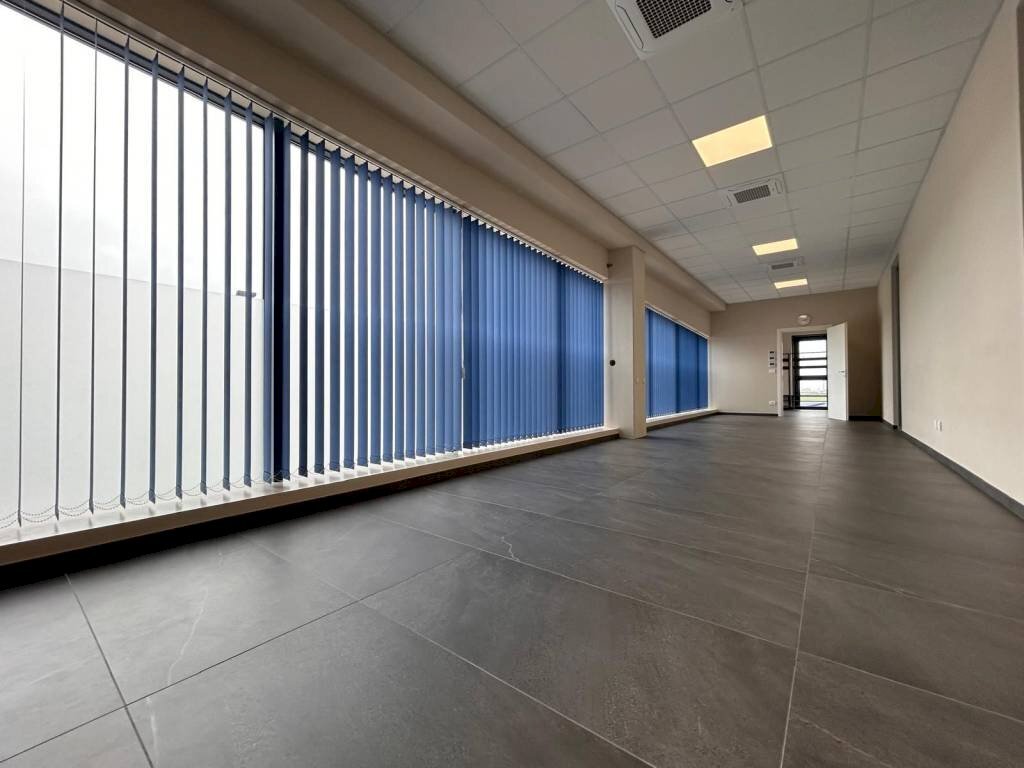 Interno non residenziale - Ufficio via Circonvallazione, 23, Castelletto Stura - foto 1