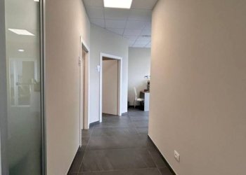 Corridoio - Ufficio via Circonvallazione, 23, Castelletto Stura - foto 18