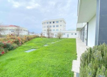 Giardino - Two-room apartment corso Alcide De Gasperi, 37, Cuneo (neighborhood Donatello) - photo 16